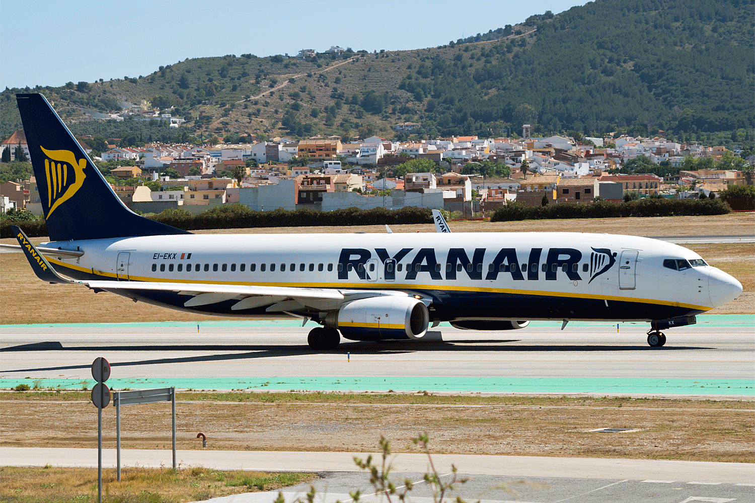 EI-EKX B 737 8AS Ryanair