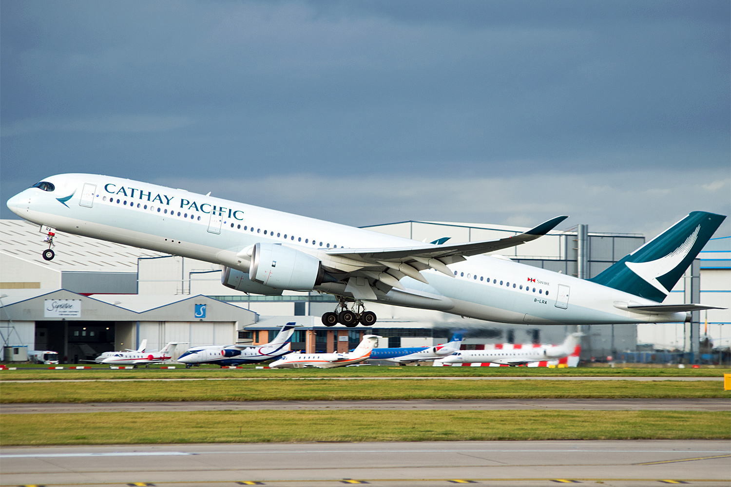 B-LRA A350-941 Cathay Pacific Airways